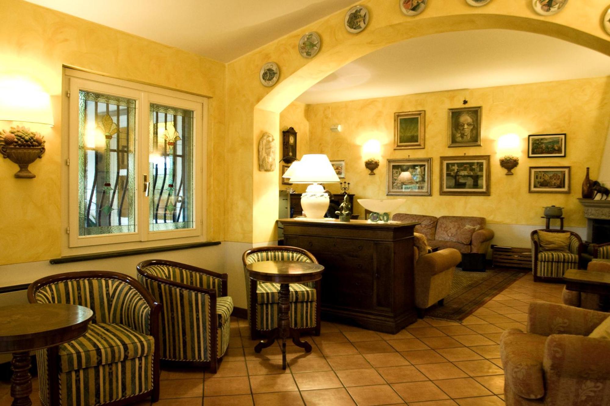 Locanda Miranda เตลลาโร ภายนอก รูปภาพ